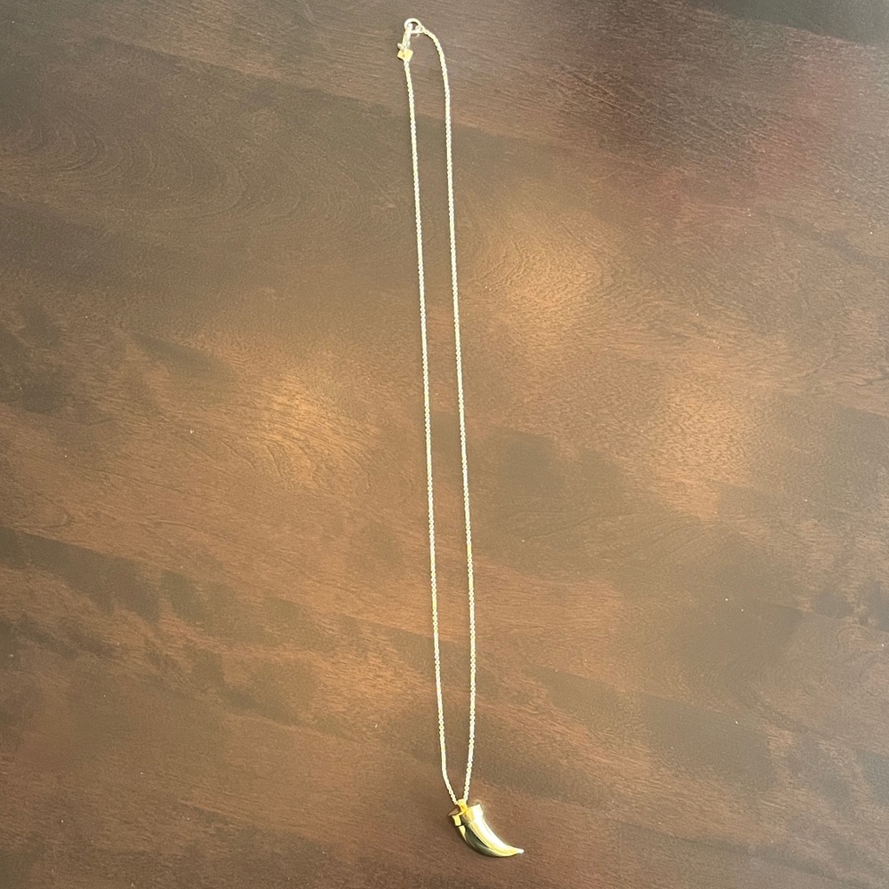 NWOT Banana Republic Gold-toned Horn Pendant Necklace